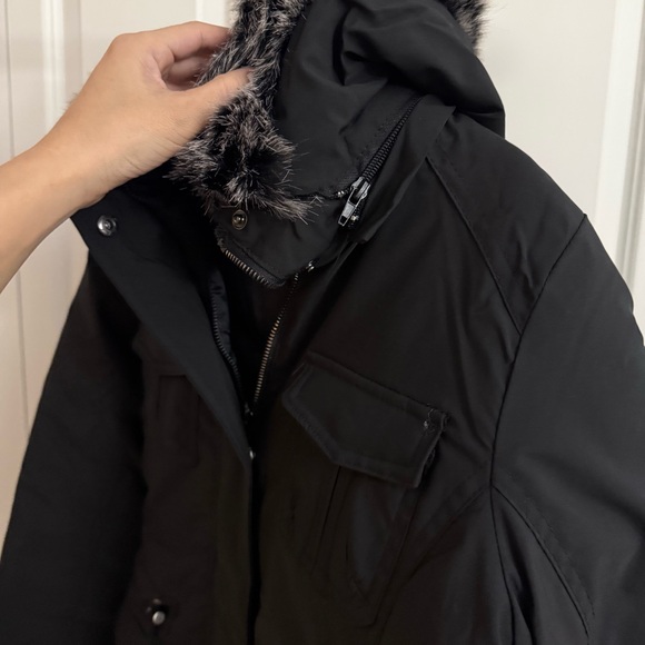 NWT Snobbish Women's double face Black Ski Jacket with Faux Fur Hood Size S - Picture 5 of 17